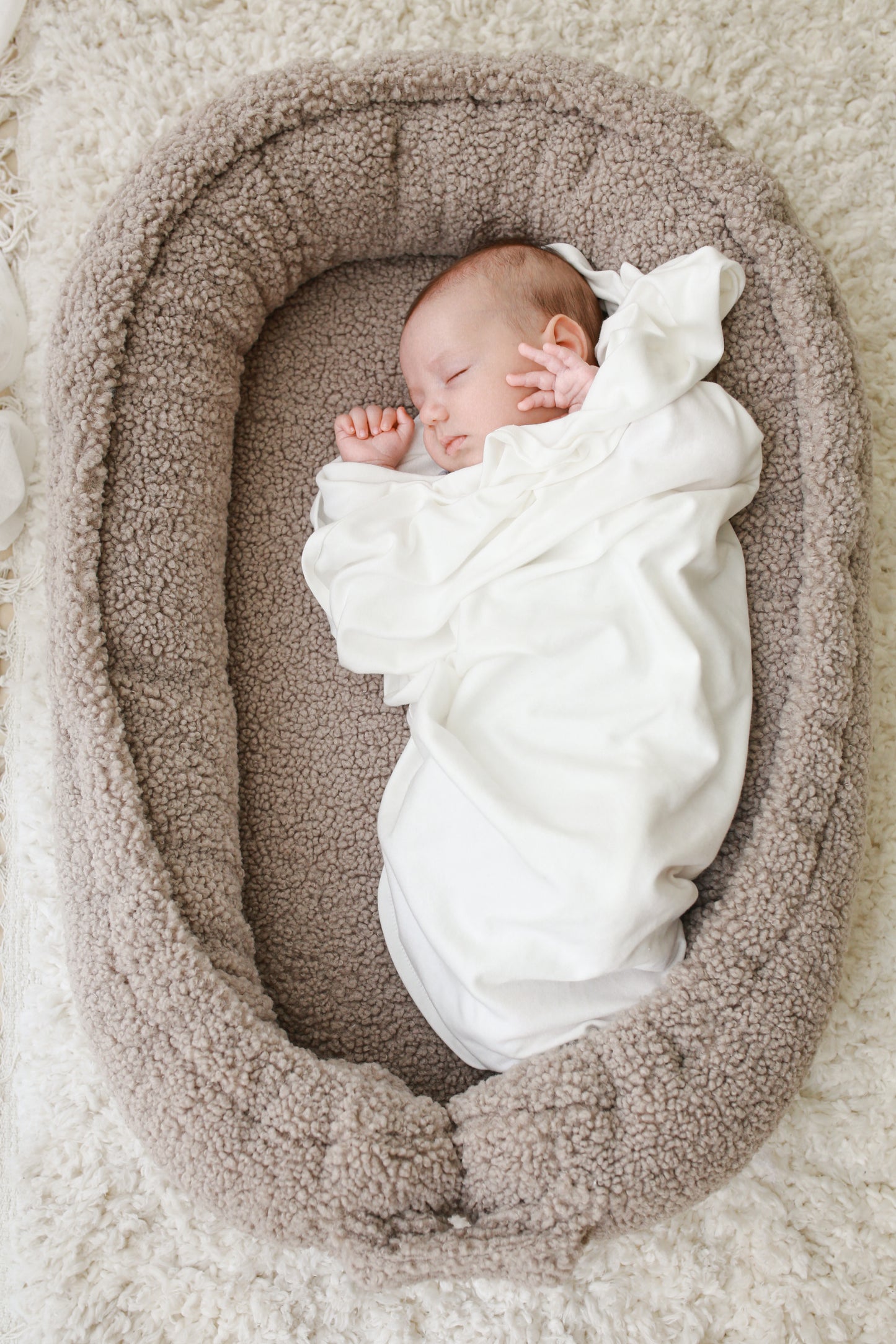 Babynest Teddy Taupe- Babyly